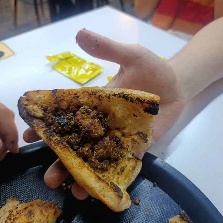 Kokoreçte Malzeme Azlığı Ve İlgisiz Personel