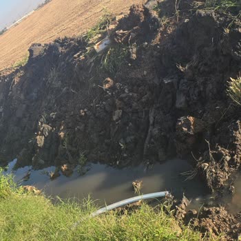 Horoz Mahallesi'nde Tehlikeli Su Kanalı Çocuklarımızı Tehdit Ediyor