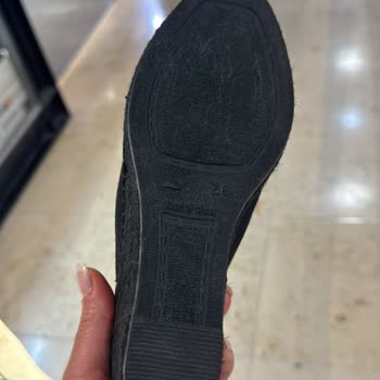 Toni Pons Sandalet İadesi Reddedildi, Mağduriyet Yaşıyorum