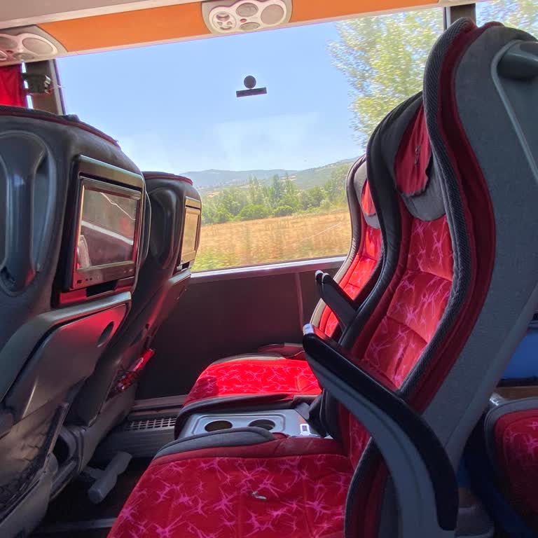 Kırık Koltuk, Geç Kalkış Ve Kötü Yolculuk Deneyimiyle Mağdur Oldum