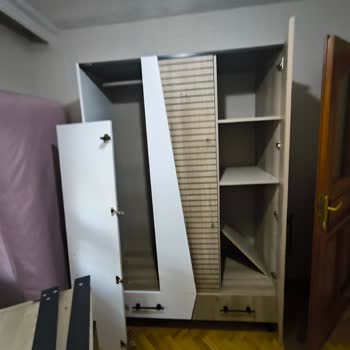 Taşıma Günü Farklı Firma Aracı Ve Eksik Mobilya Kurulumu Yaşadık