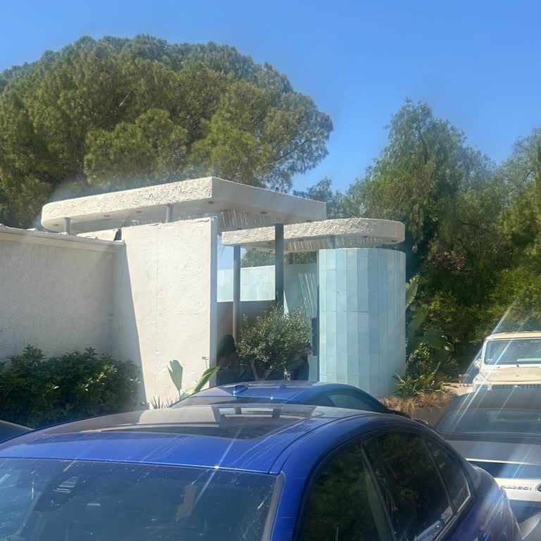 Rezervasyonumuz Olmasına Rağmen Kapıdan Geri Çevrildik Ve Saygısız Davranışa Maruz Kaldık