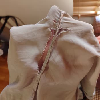 LCW'den Aldığım Pantolon İlk Giyimde Yırtıldı, Mağduriyetim Giderilsin