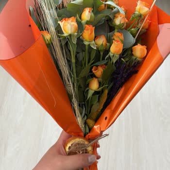 Gönderilen Güller Görselle Uyuşmuyor, Müşteri Hizmetleri İlgisiz