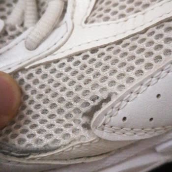 İki Ayda Yırtılan Ayakkabı Ve Yetersiz İnceleme Sonucu