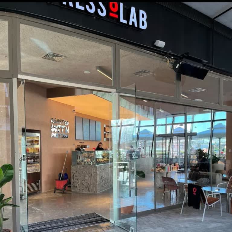 Espressolab'da Sıra Düzeni Ve İlgisizlik Sorunu