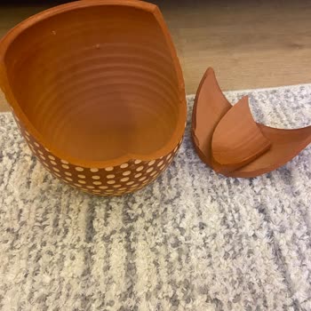 Satın Aldığım Saksı Anında Kırıldı, İade Ve Destek Alamıyorum