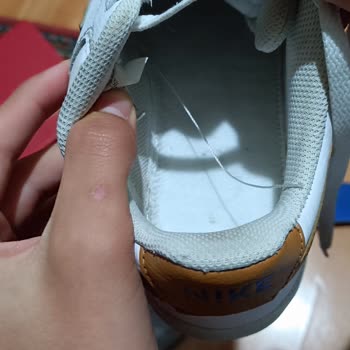 Nike Ayakkabının Kısa Sürede Bozulması Ve İnceleme Sonuçlarından Memnuniyetsizlik