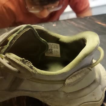 Garantisi Devam Eden Ayakkabıda Yırtılma Ve İade Reddi