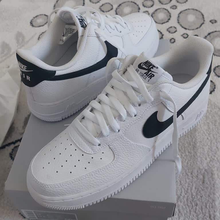 Aldığım Ayakkabıların Orijinalliği Ve Müşteri Hizmetleri Güven Vermiyor