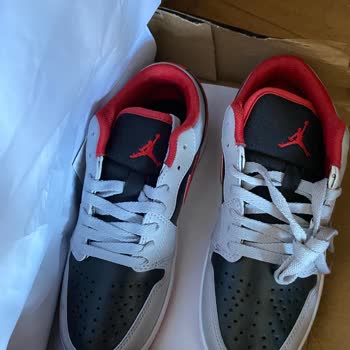 Yanlış Numara Ayakkabı Ve İletişimsizlik Nedeniyle Mağduriyet