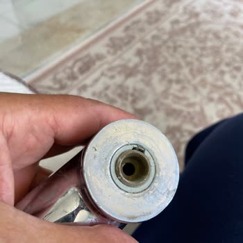 Garantisi Devam Eden Mutfak Bataryası İçin Yüksek Ücret Talebi