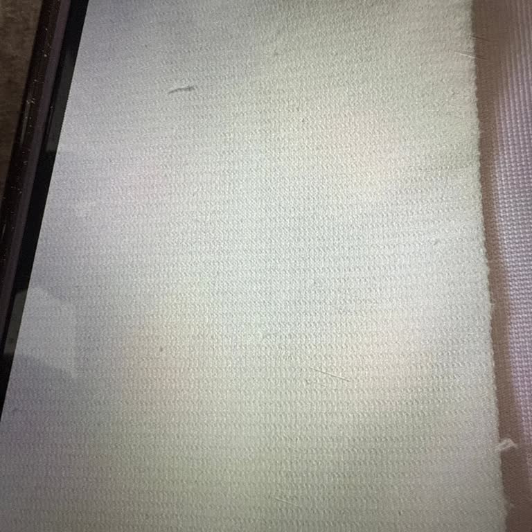 Pantolonun Tiftiklenmesi Sonrası İlgisiz Mağaza Ve Çözümsüzlük