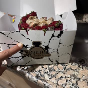 Yeşim Pasta & Cafe Güngören'den Aldığım Pasta Küflendi