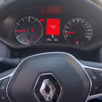 Renault Clio Direksiyon Arızası: Güvenlik Riski Ve Yetersiz Servis Hizmeti