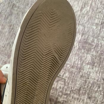 Kısa Sürede Yıpranan Ayakkabı Ve Müşteri Memnuniyetsizliği