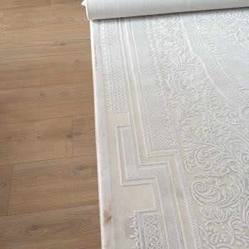 Yıkamadan Gelen Halımda Lekeler Ve İletişim Sorunu