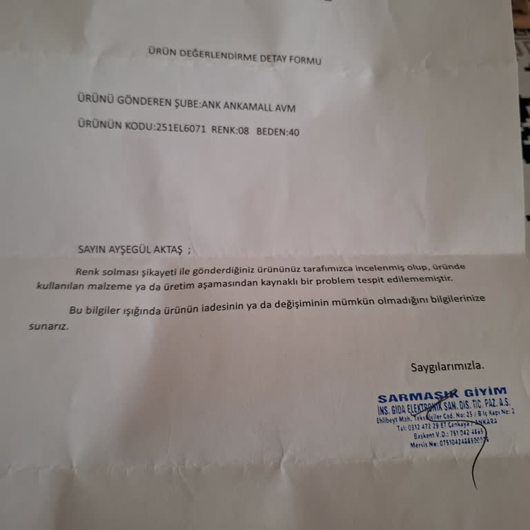 Yüksek Fiyatlı Elbisenin Renk Solması Ve Yetersiz Mağaza Çözümü