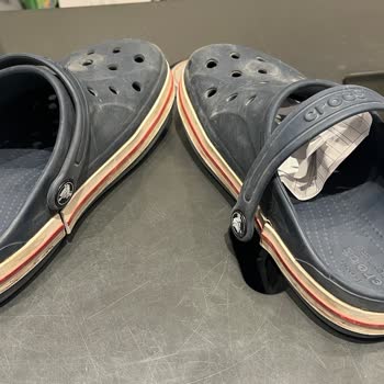 Crocs Terlikler 1 Ayda Deforme Oldu, Değişim Reddiyle Mağdur Edildik