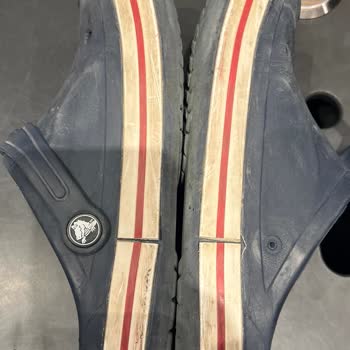 Crocs Terlikler 1 Ayda Deforme Oldu, Değişim Reddiyle Mağdur Edildik