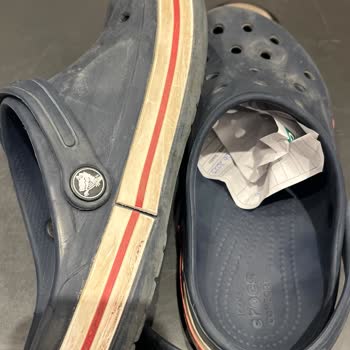Crocs Terlikler 1 Ayda Deforme Oldu, Değişim Reddiyle Mağdur Edildik