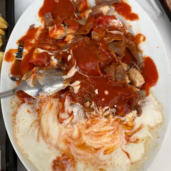 Kötü İskender Ve Sağlığımız Bozuldu, Hastanelik Olduk