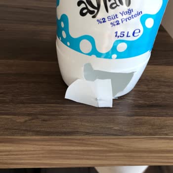 Ayran Şişesinde Metal Parçası Çıkması Ve Tüketim Sonrası Fark Edilmesi
