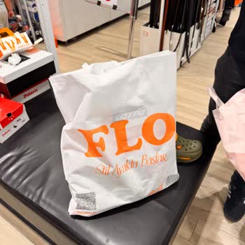 Filo Mağazasından Alınan Poşet Şortumu Mahvetti Personel İlgisiz Kaldı