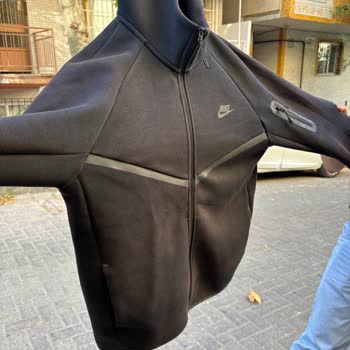 Nike Tech Hırka Güneşte Yandı, Kullanıcı Hatası Denildi