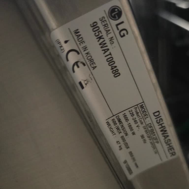 LG Bulaşık Makinesi Kapak Contası Kısa Sürede Eridi, Su Kaçırıyor