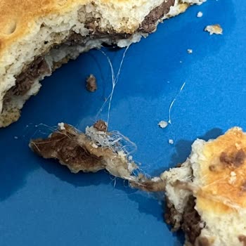 Ülker Çokoprens Bisküvisinde Yabancı Maddeyle Karşılaştık, Güvenimiz Sarsıldı