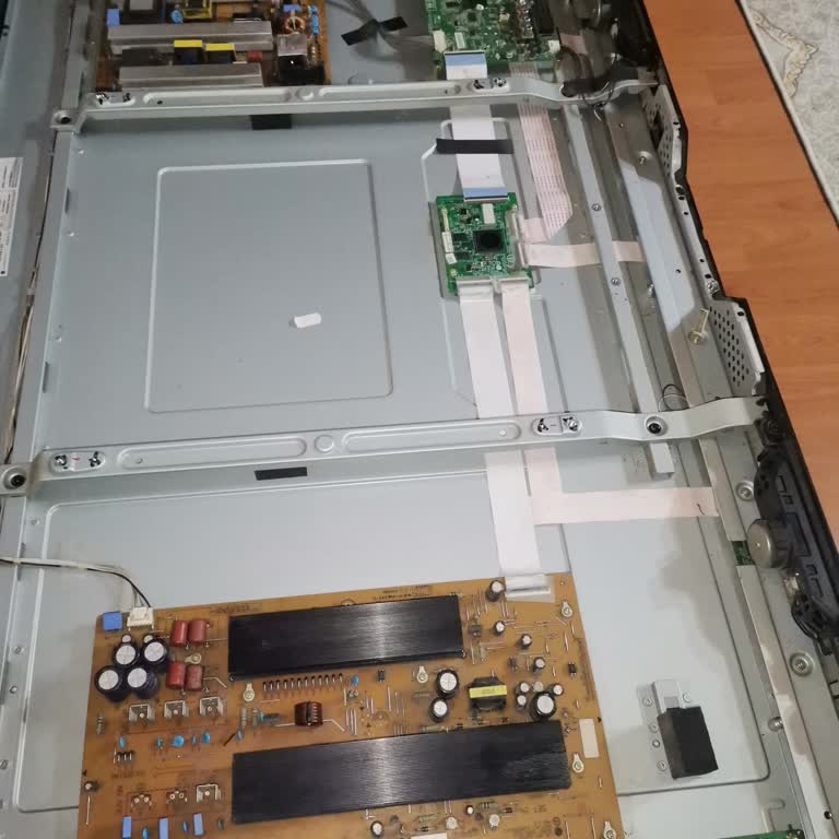 LG Televizyonum Kendi Kendine Kapanıp Açılıyor Çözüm Bulamıyorum