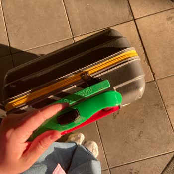 Uzun Süren Yolculuk Ve Kayıp Valiz Sorunu