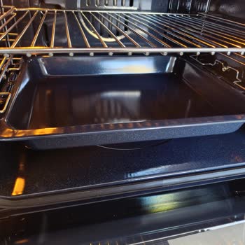 Yeni Alınan Fırında Eksik Parça Ve Arızalı Dijital Ekran Şikayeti