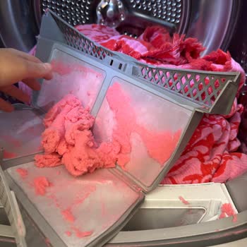 Pike Nedeniyle Evim Pembe Tozla Kaplandı, Mağaza Çözüm Sunmadı