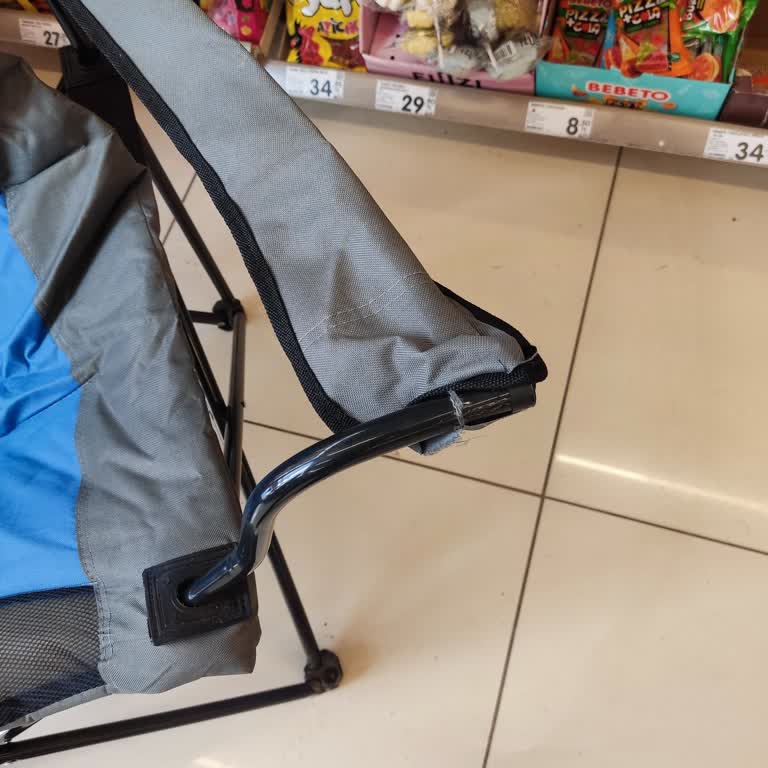 Şok Marketten Alınan Kamp Sandalyesi Kısa Sürede Yırtıldı, İade Ve Garanti Yok