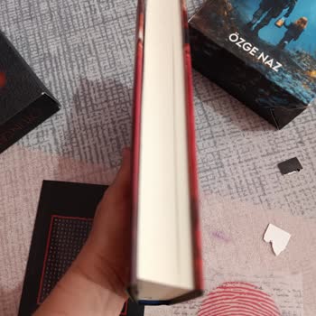 Ephesus Dükkan Yanlış Ve Hasarlı Kitaplar, İlgisiz Müşteri Hizmeti: Hayal Kırıklığı!