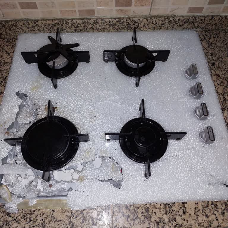 Arçelik Ankastre Ocak Patladı, Servis Çözüm Sunmadı Mağduriyet Yaşadım