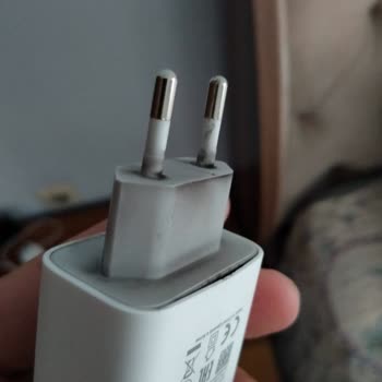 İnfinix Telefonumun Şarj Aleti Aniden Patladı Orijinal Şarjı Artık Kullanamıyorum