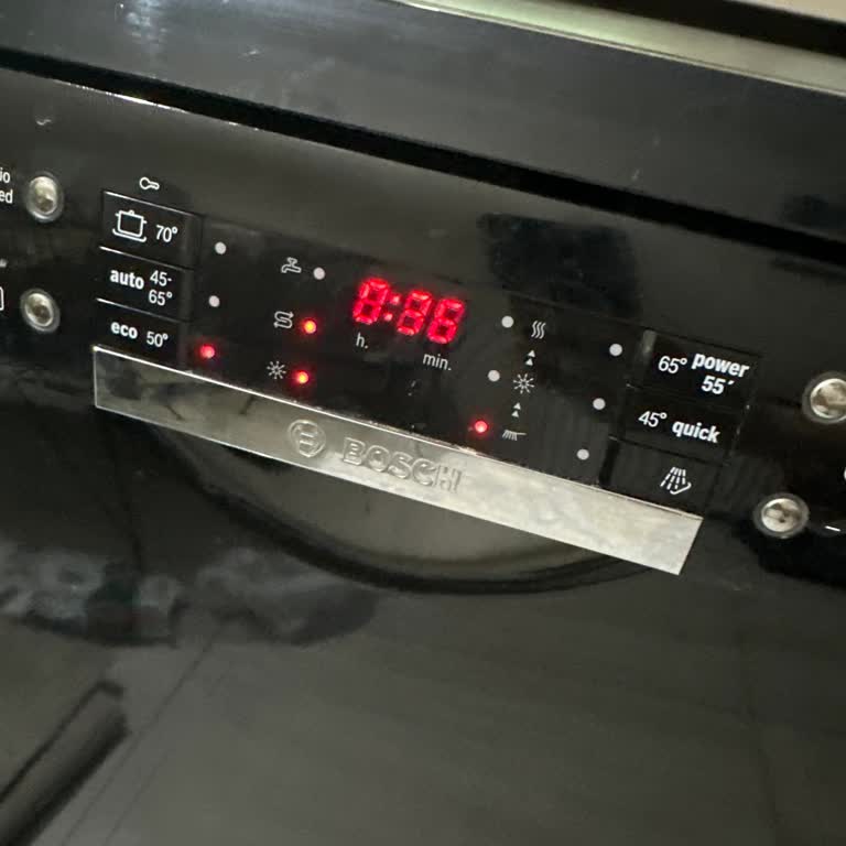 Yüksek Ücretli Tamir Sonrası Makinem Çalışmıyor, Mağduriyetim Giderilmiyor
