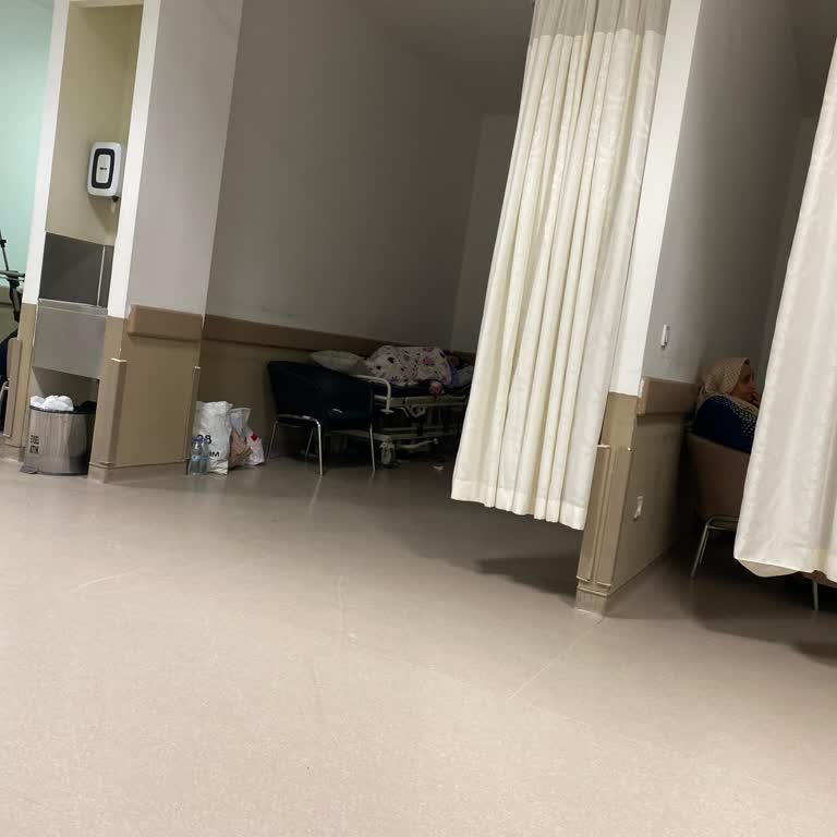 Yoğun Bakım Hastasına Uygunsuz Ortamda Tedavi Ve İlgisizlik