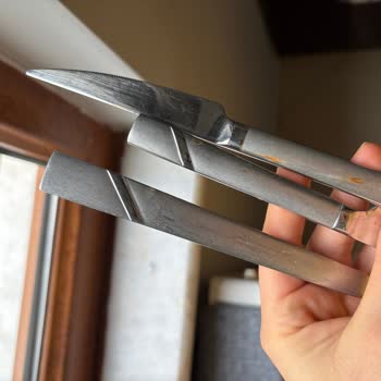 Bulaşık Makinesi Kapsülü Bulaşıkları Temizlemiyor Ve Eşyalar Zarar Görüyor