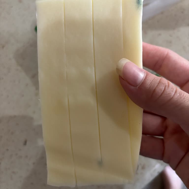 Aldığım Sütaş Dil Peyniri Küflü Çıktı