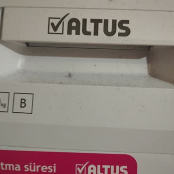 Yeni Kurutma Makinesi Toz Ve Tüy Saçıyor!