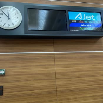 Ajet Firmasında Rötar, İlgisiz Çalışanlar Ve Kötü Yolculuk Deneyimi