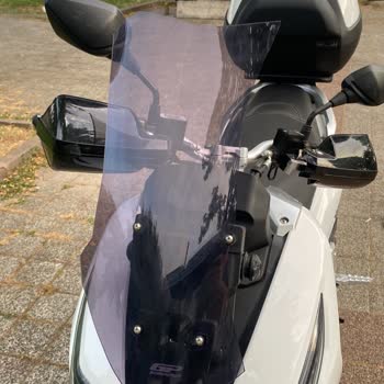 3 Ayda Çatlayan Motosiklet Ön Camı Şaşkınlığı