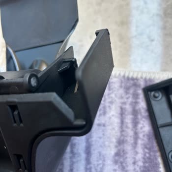 Aldığım Üründe Kırık Parça Ve Yetersiz Müşteri Hizmetleri