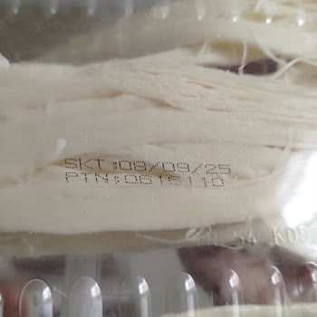 Küçük Çiftlik Çeçil Peynirde Naylon Tadı Vardır