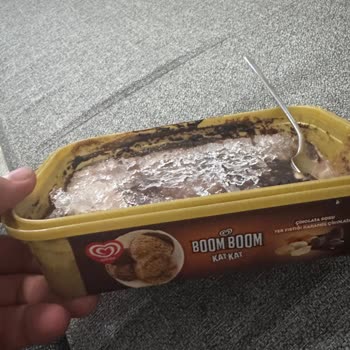 Algida Aldığım Dondurma Buz Gibi Çıktı, Mağdur Olduk