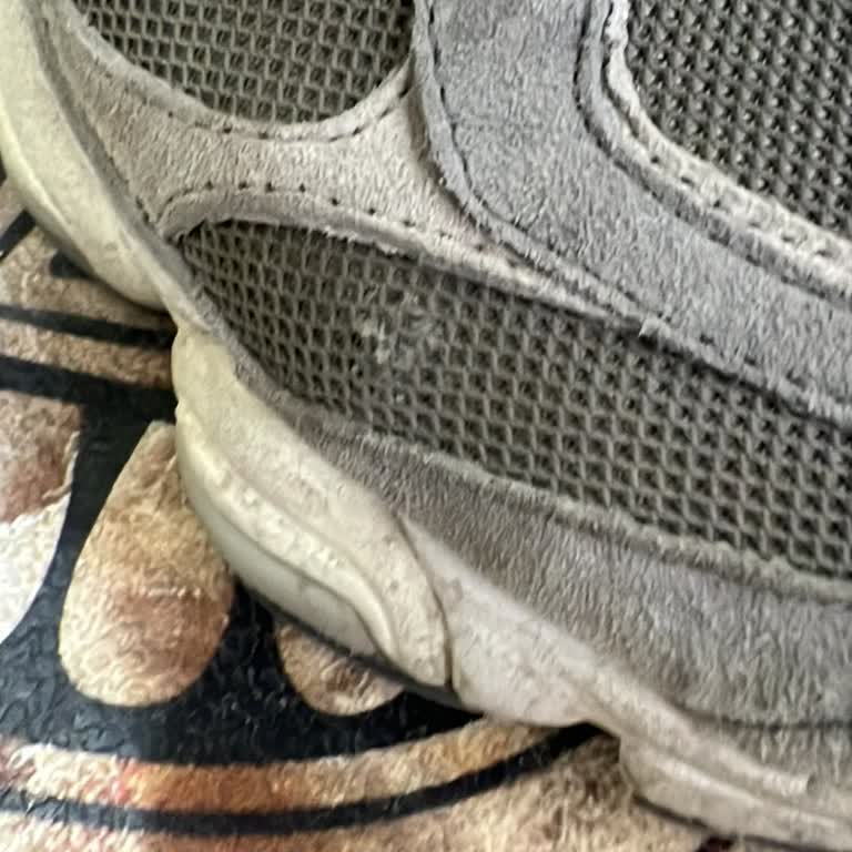 2 Ayda Deforme Olan Ayakkabıya Mağazadan Destek Yok